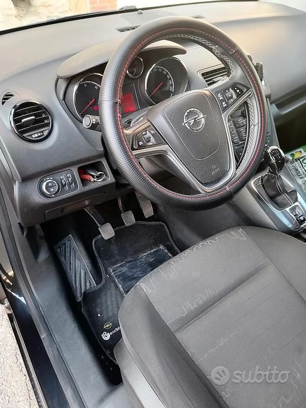 Usata Opel Meriva 95 CV (69 kW) 2014 Nero Monovolume