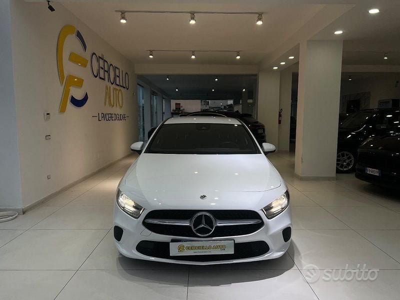 Usata Mercedes A180 116 CV (85 kW) 2021 Bianco Berlina
