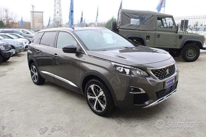 Usata Peugeot 5008 GT-line 132 CV (97 kW) 2019 Verde SUV