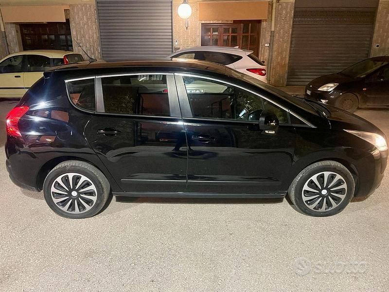 Usata Peugeot 3008 2013 Nero Station wagon