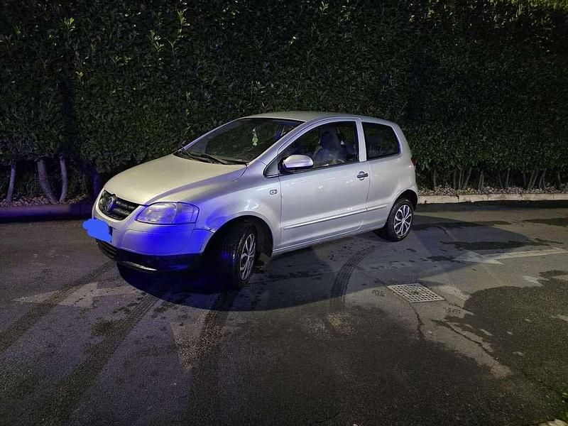 Usata VW Fox 54 CV (39 kW) 2005 Grigio Utilitaria