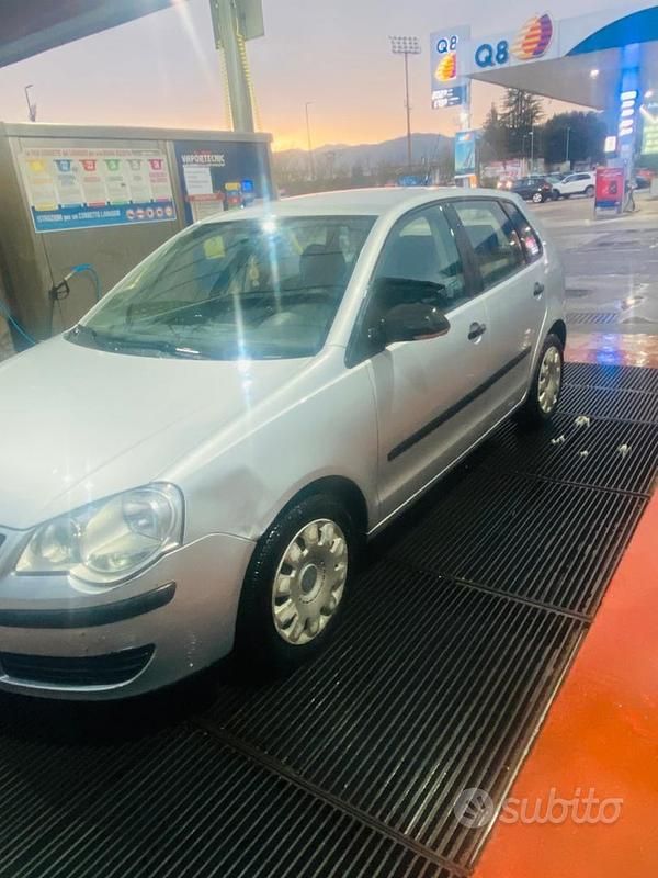 Usata VW Polo 69 CV (50 kW) 2009 Grigio Utilitaria