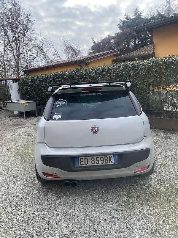 Usata Fiat Grande Punto Sport 120 CV (88 kW) 2010 Utilitaria