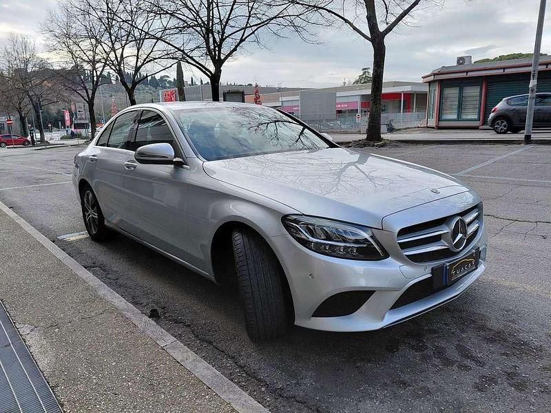 Usata Mercedes C200 160 CV (117 kW) 2020 Argento Berlina
