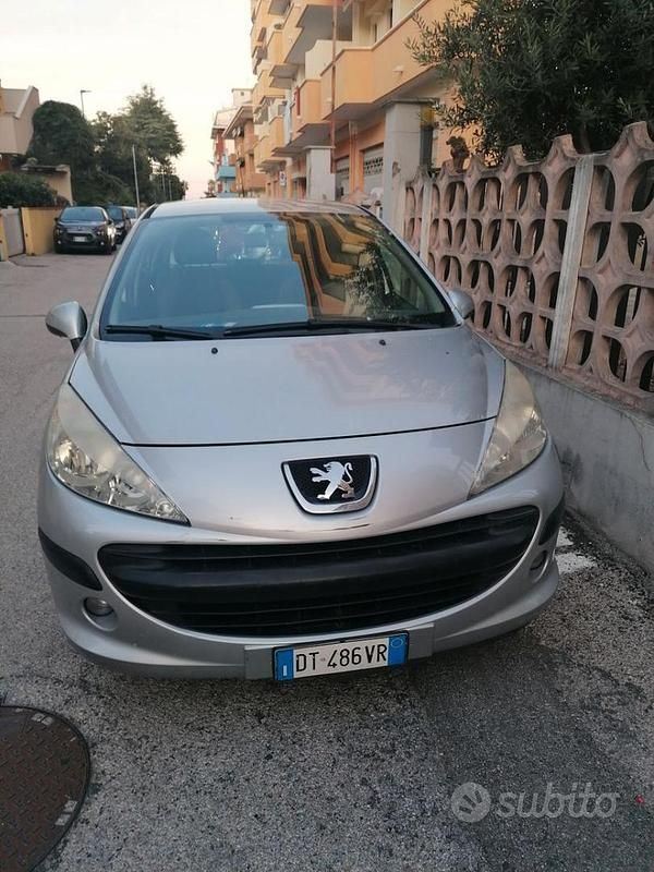 Usata Peugeot 207 73 CV (53 kW) 2009 Grigio Berlina
