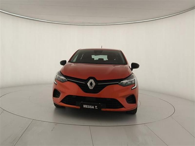 Occasion Renault Clio V Equilibre 145 PK (106 kW) 2022 Oranje Sedan