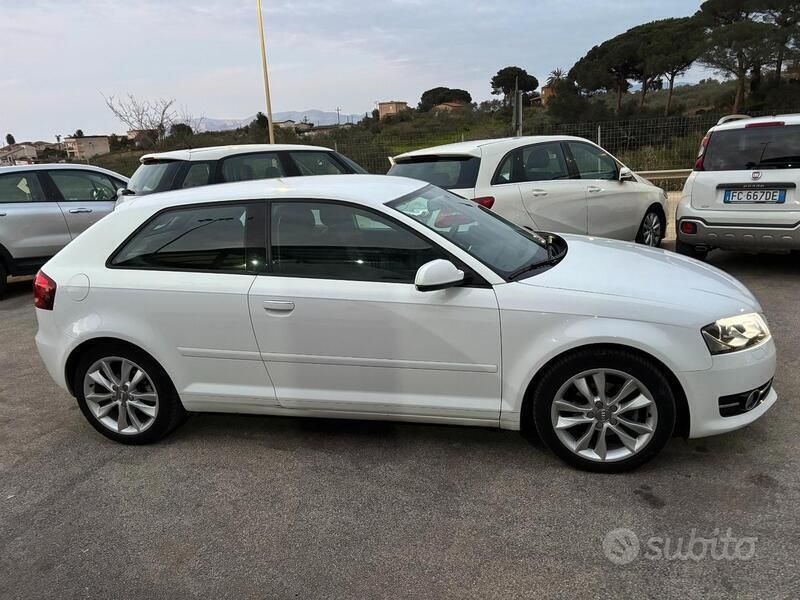Usata Audi A3 105 CV (77 kW) 2012 Utilitaria