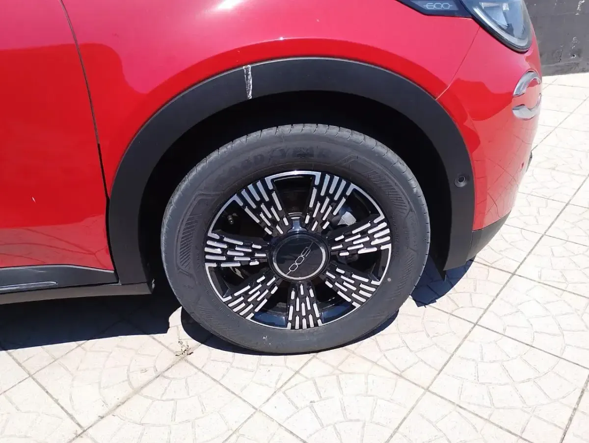 Nuova Fiat 600 101 CV (74 kW) 2025 Rosso SUV