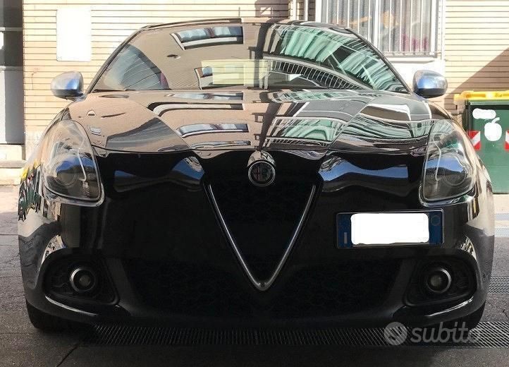 Usata 2017 Alfa Romeo Giulietta Super Due volumi | 12.700 € (Buon prezzo) - Immagine 1/4