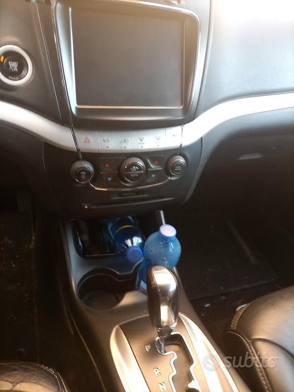 Usata Fiat Freemont 170 CV (125 kW) 2014 Grigio SUV