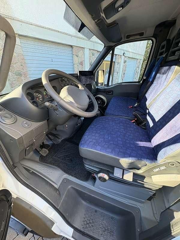 Usata Iveco Daily 150 CV (110 kW) 2004 Bianco Furgone