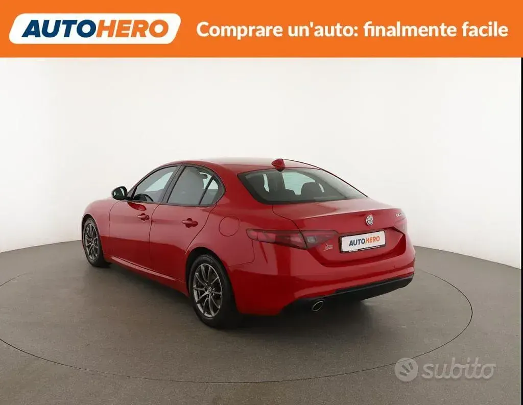 Usata Alfa Romeo Giulia 150 CV (110 kW) 2016 Rosso Berlina