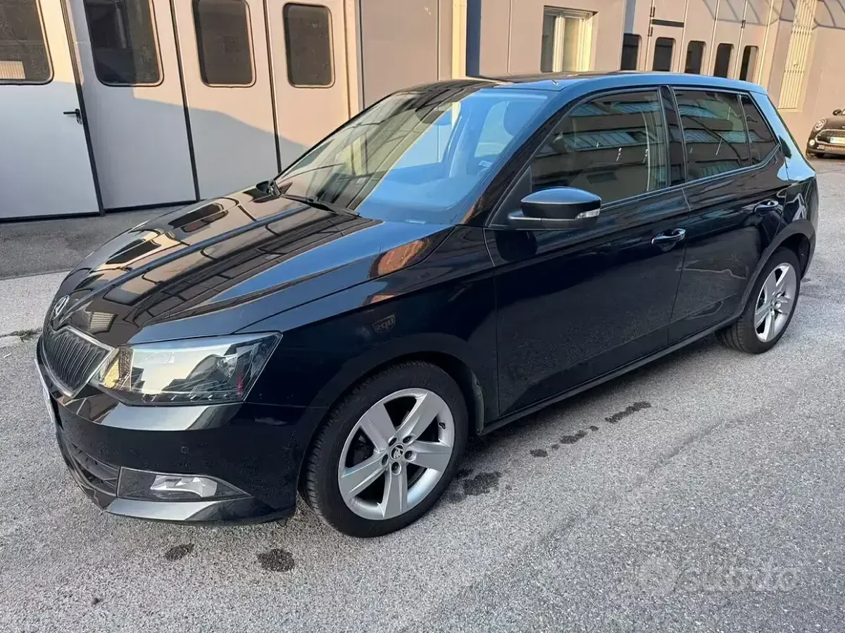 Usata Skoda Fabia Ambition 75 CV (55 kW) 2015 Other Berlina