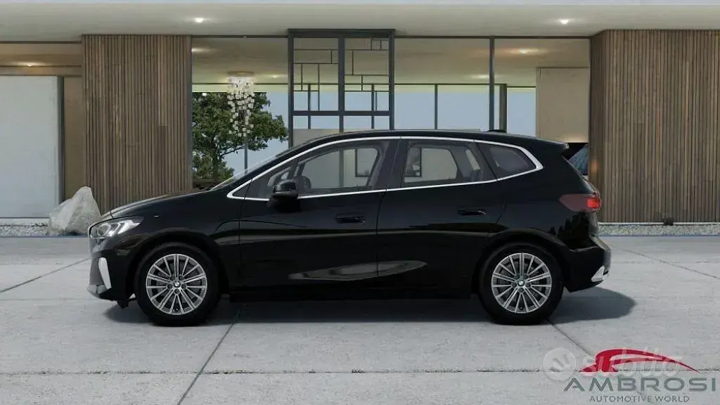 Nuova BMW 220 Active Tourer Luxury Line 178 CV (130 kW) 2026 Nero Monovolume