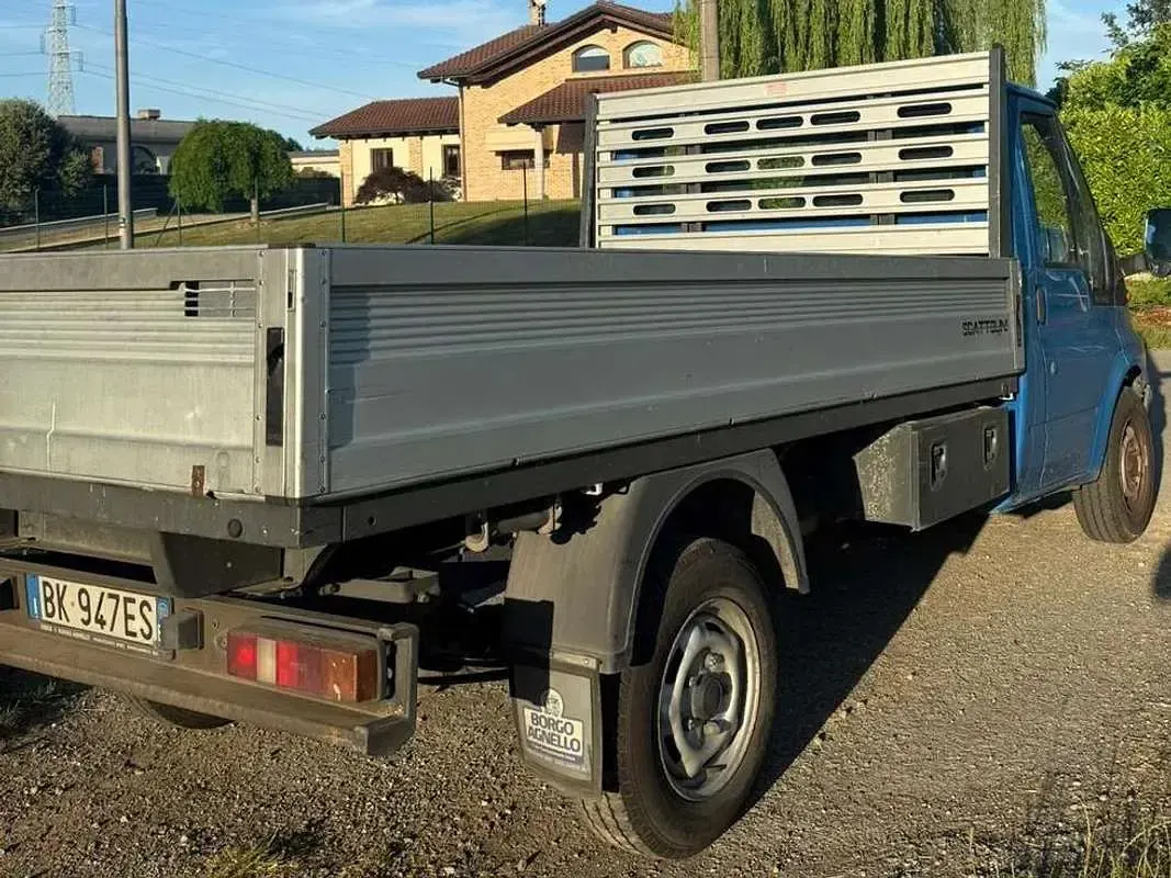 Usata Ford Transit 125 CV (91 kW) 2002 Blu/azzurro Furgone