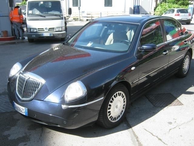 vendesi lancia thesis gpl