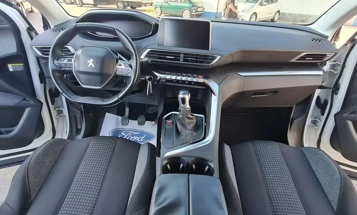 Usata Peugeot 3008 Active 131 CV (96 kW) 2018 Bianco SUV