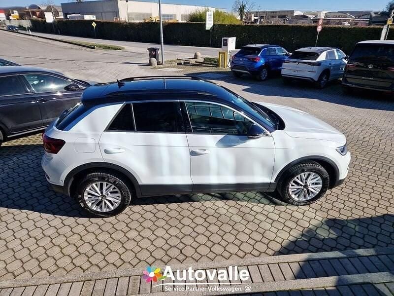Usata VW T-Roc Life 150 CV (110 kW) 2022 Nero SUV