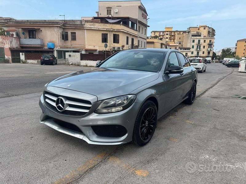 Usata 2015 Mercedes C200 Executive Tre volumi | 13.500 € - Immagine 1/4