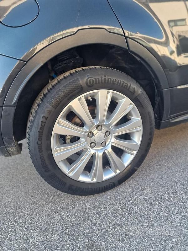 Usata Land Rover Range Rover evoque SE Dynamic 150 CV (110 kW) 2018 Nero SUV