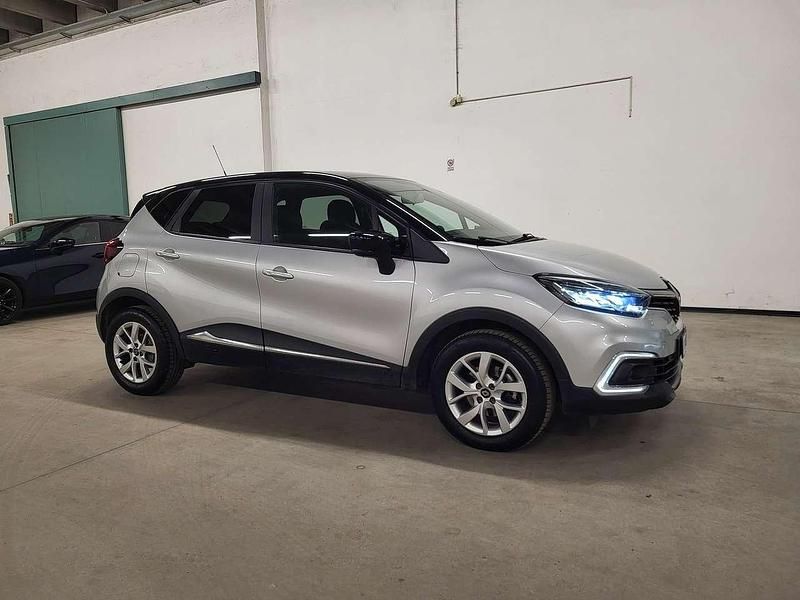 Usata Renault Captur 90 CV (66 kW) 2019 Argento SUV