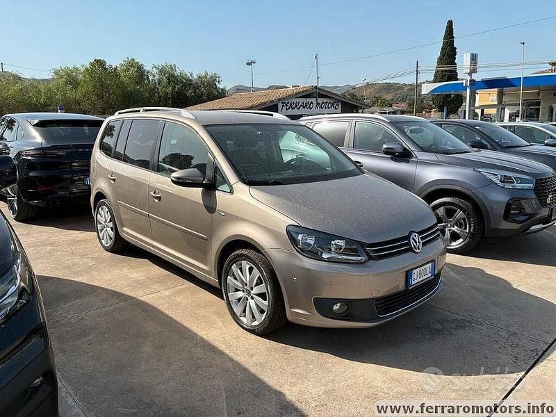 Usata VW Touran Highline 140 CV (102 kW) 2014 Grigio Monovolume