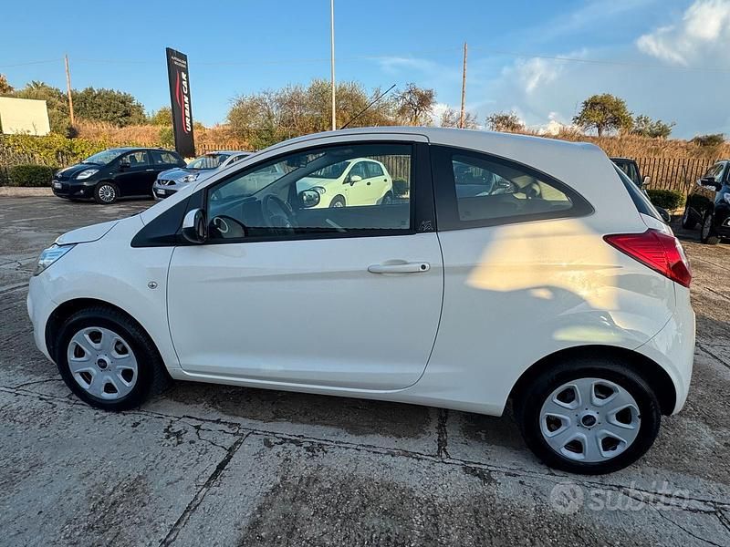 Usata Ford Ka 69 CV (50 kW) 2015 Bianco Utilitaria