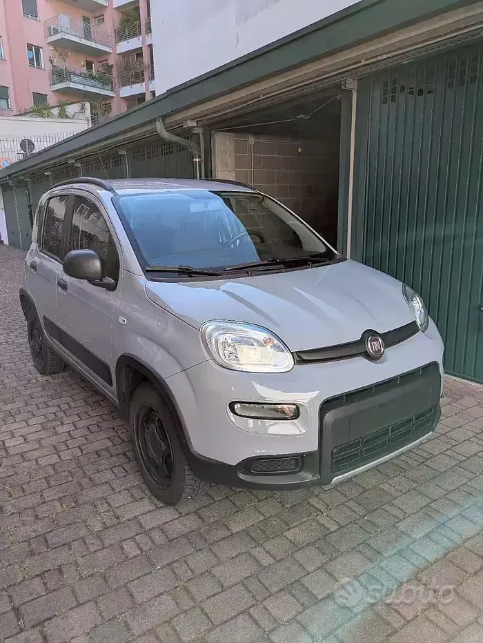 Usata Fiat Panda 4x4 85 CV (62 kW) 2019 Grigio Utilitaria