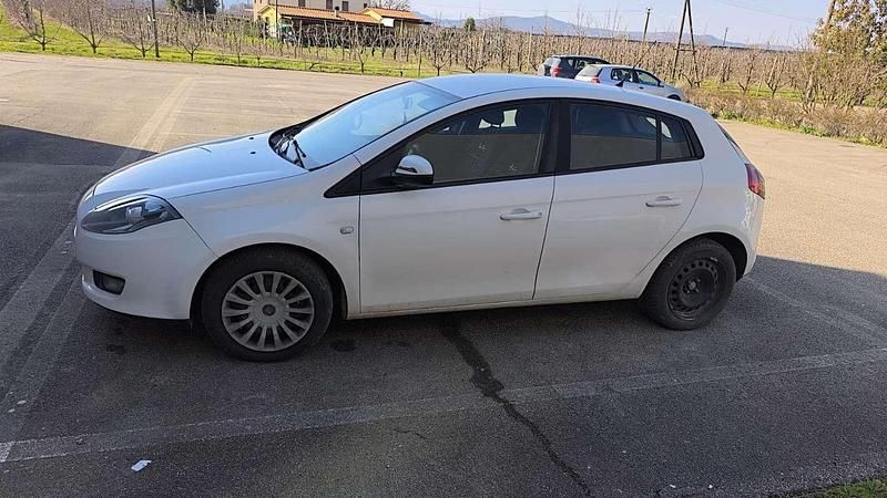Usata Fiat Bravo Dynamic 105 CV (77 kW) 2010 Utilitaria