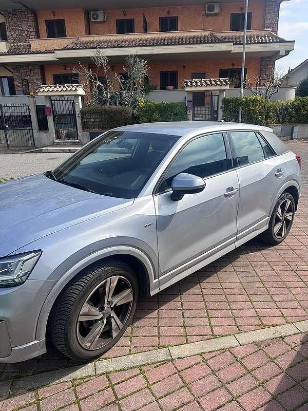 Usata Audi Q2 S-Line 116 CV (85 kW) 2019 Argento SUV