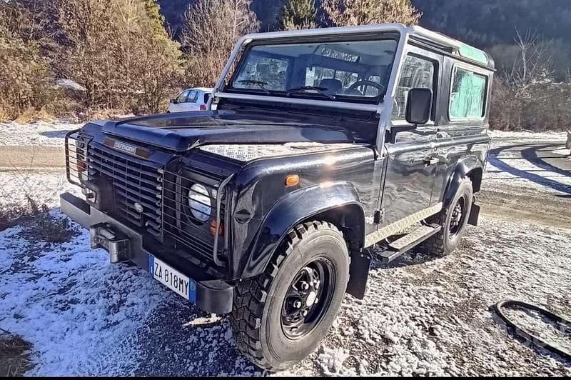 Usata Land Rover Defender Black Edition 122 CV (89 kW) 2002 Station wagon