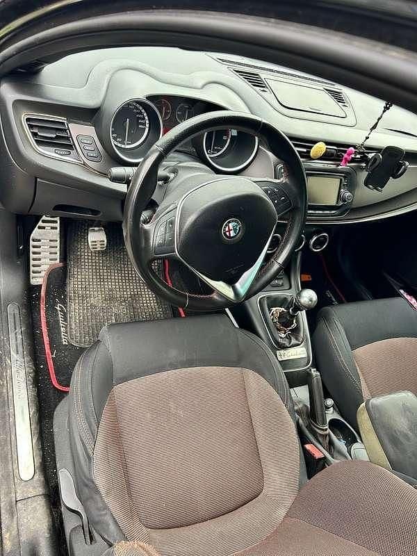 Usata Alfa Romeo Giulietta Exclusive 150 CV (110 kW) 2014 Berlina