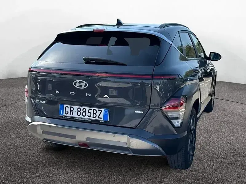 Usata Hyundai Kona 141 CV (103 kW) 2023 Grigio SUV