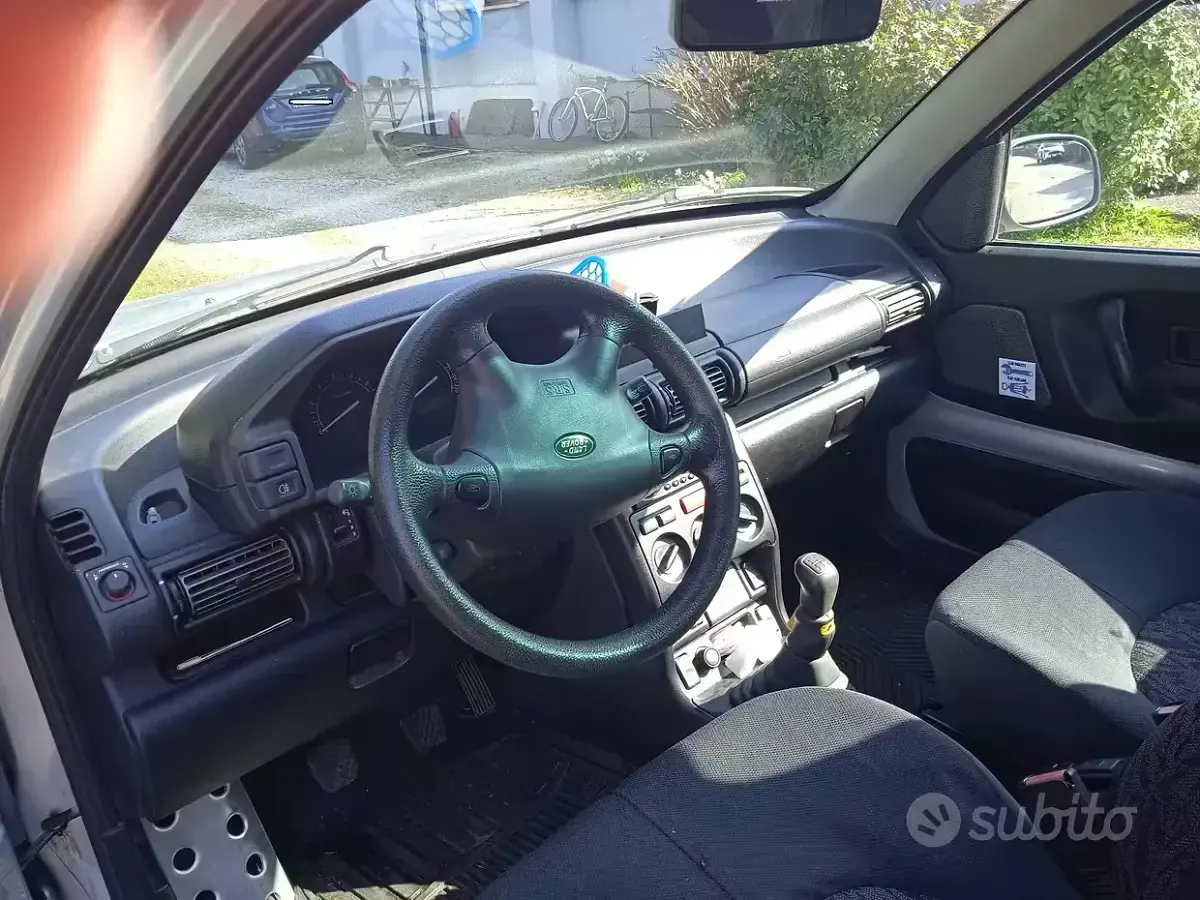 Usata Land Rover Freelander 117 CV (86 kW) 2003 Grigio SUV