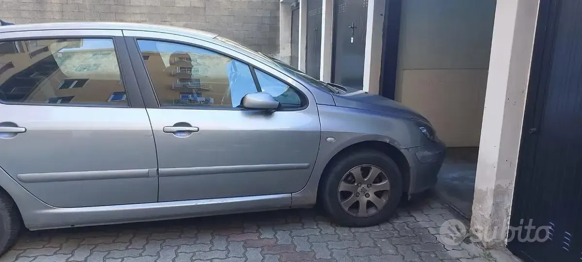 Usata Peugeot 307 68 CV (50 kW) 2005 Grigio Berlina