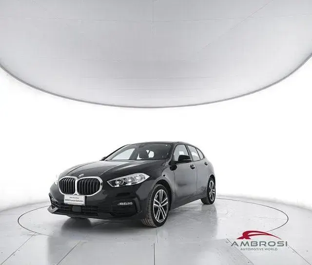 Usata BMW 120 Advantage 190 CV (139 kW) 2022 Utilitaria