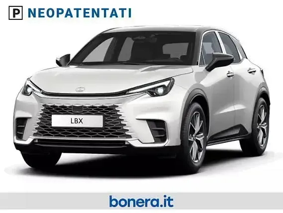 Nuova Lexus LBX 136 CV (100 kW) 2026 Bianco SUV