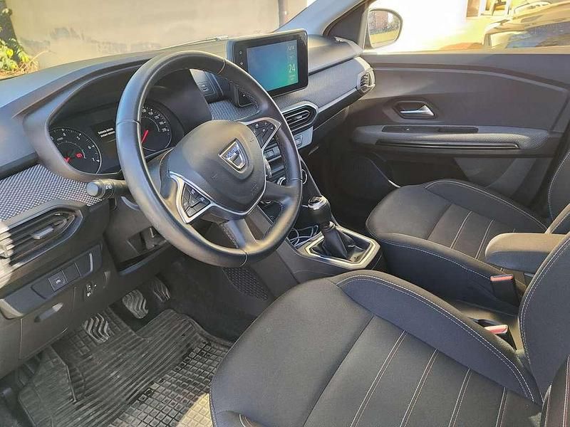 Usata Dacia Jogger Extreme 101 CV (74 kW) 2022 Monovolume