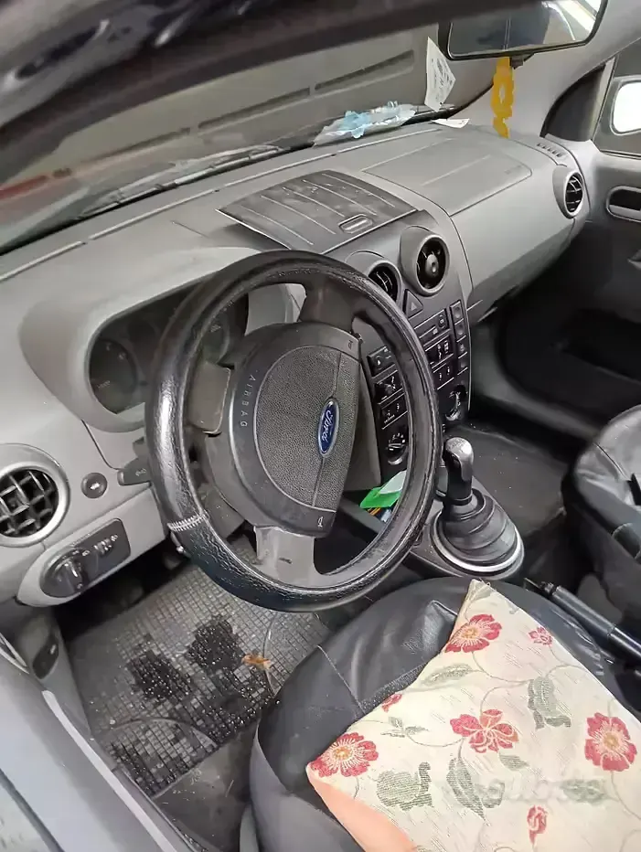 Usata Ford Fusion 68 CV (50 kW) 2003 Blu Utilitaria