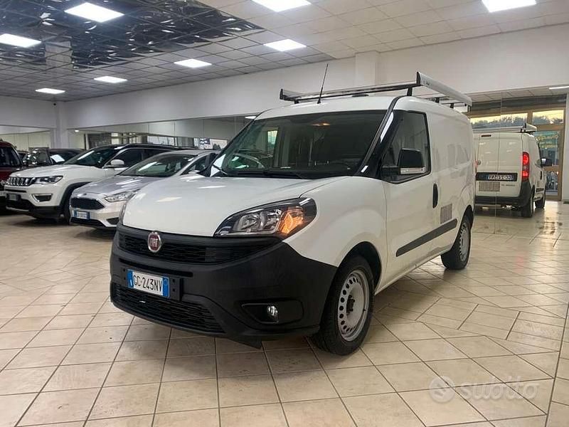 Usata Fiat Doblò 120 CV (88 kW) 2020 Bianco Monovolume