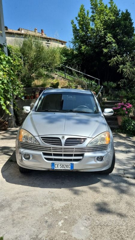 Grigio Usata 2007 Ssangyong (KGM) Kyron SUV | 3000 € - Immagine 1/4