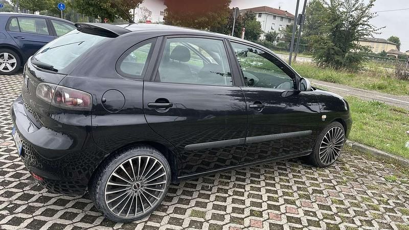Usata Seat Ibiza Sport 80 CV (58 kW) 2007 Berlina