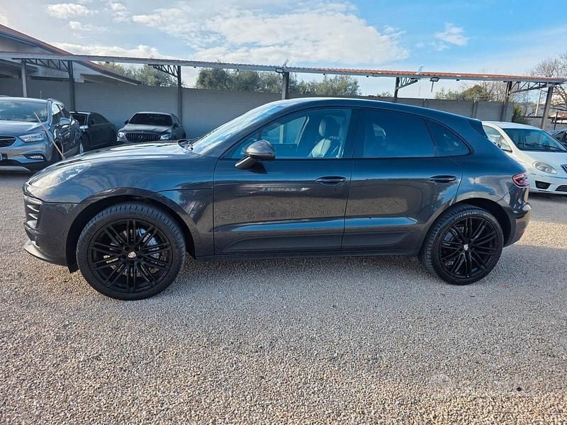 Usata Porsche Macan 250 CV (183 kW) 2017 Nero SUV