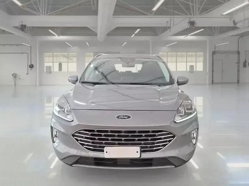 Usata Ford Kuga Titanium 120 CV (88 kW) 2022 Grigio SUV