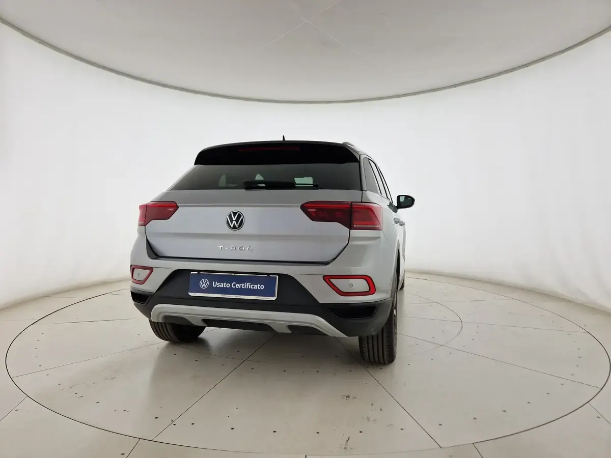 Usata VW T-Roc Style 150 CV (110 kW) 2022 Pyrit silver metallizzato nero SUV