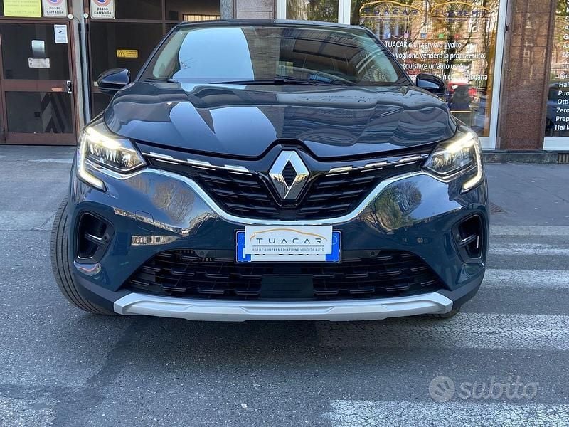 Usata Renault Captur Techno 101 CV (74 kW) 2023 Blu SUV