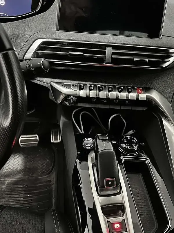 Usata Peugeot 3008 GT-line 131 CV (96 kW) 2019 Grigio SUV