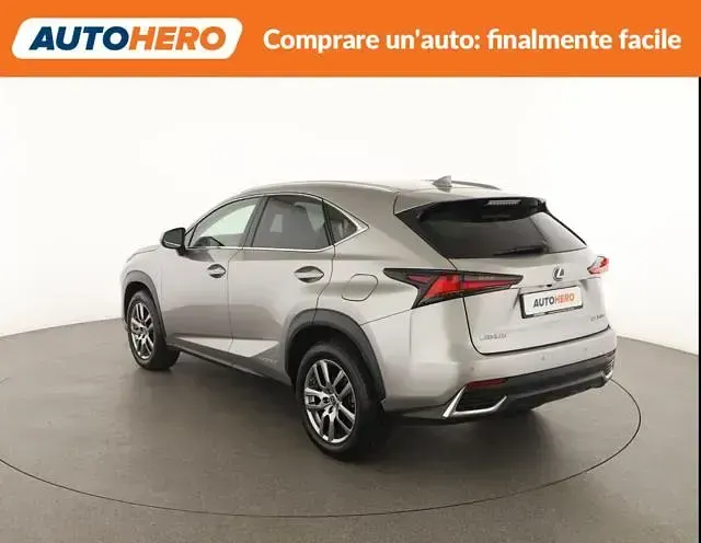 Usata Lexus NX300h E-FOUR 197 CV (144 kW) 2020 Grigio SUV