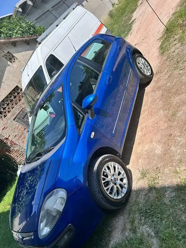 Usata Fiat Punto Evo Dynamic 69 CV (50 kW) 2010 Utilitaria