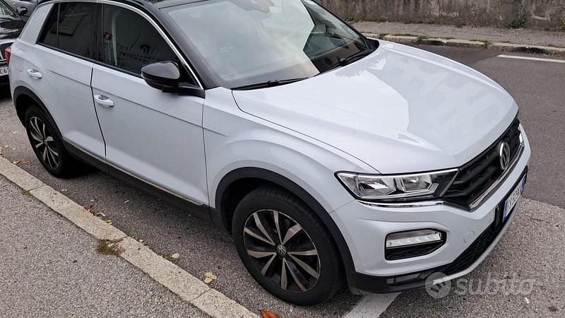 Usata VW T-Roc 116 CV (85 kW) 2018 Bianco SUV